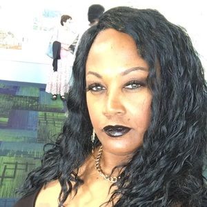 Meet your Posher, Vickie